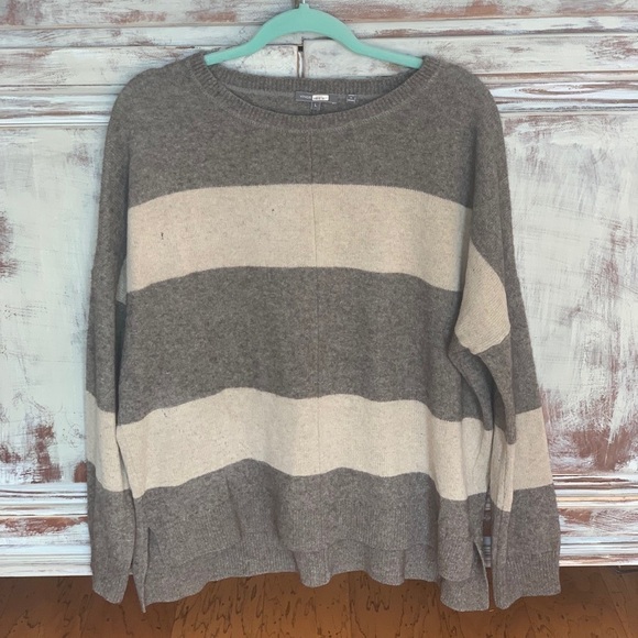 Vince Rugby Striped Wool Crew Neck Sweater​​​​​​​​​ - Picture 3 of 8